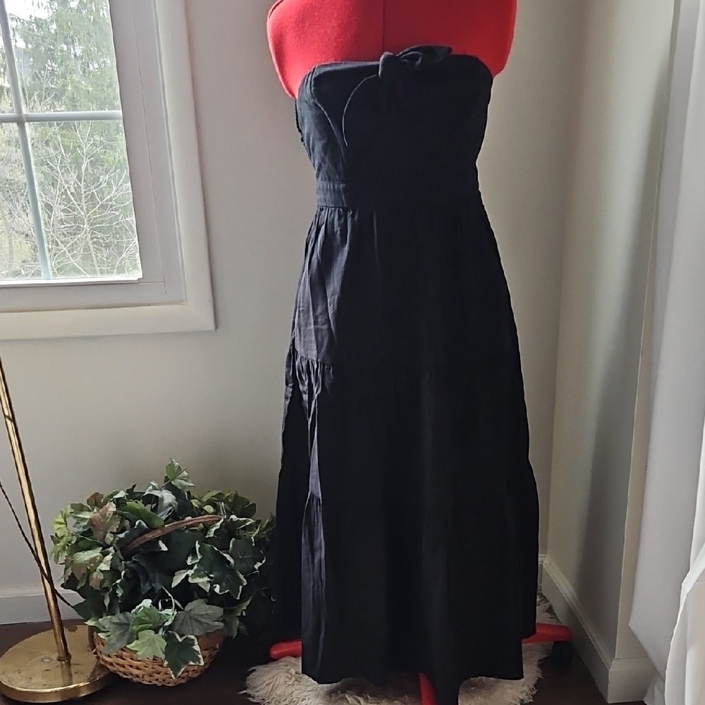 Elegant Black Strapless Dress